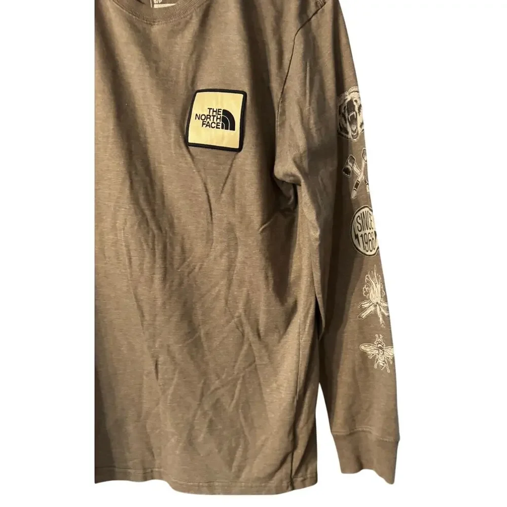 The North Face Mens Small Long Sleeve Graphic Shirt Gray Logo Patch TNF 1966